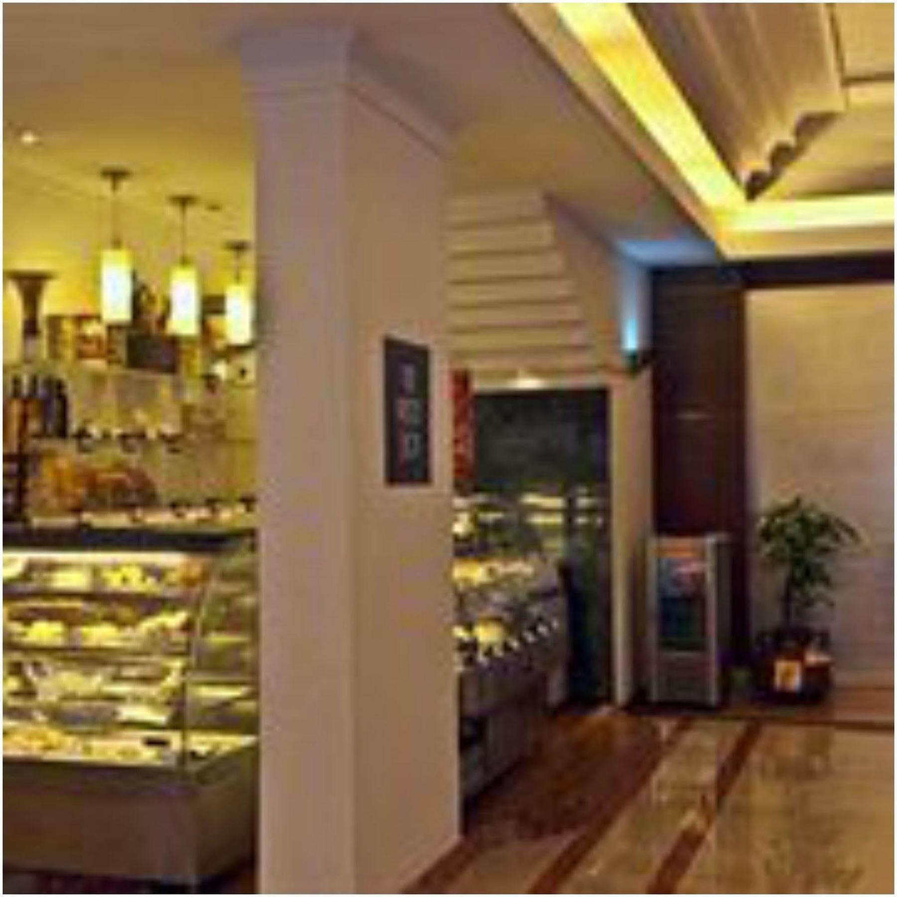 Hotel Hindusthan International, Kolkata Exterior photo